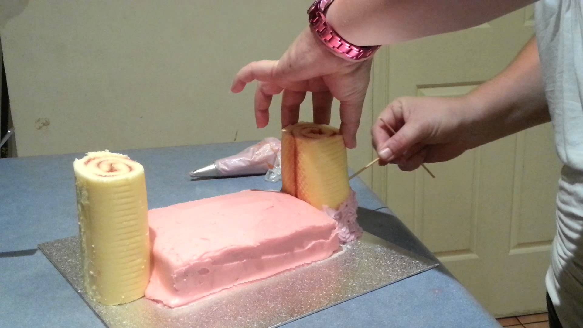 Easy DIY Princess Castle Cake