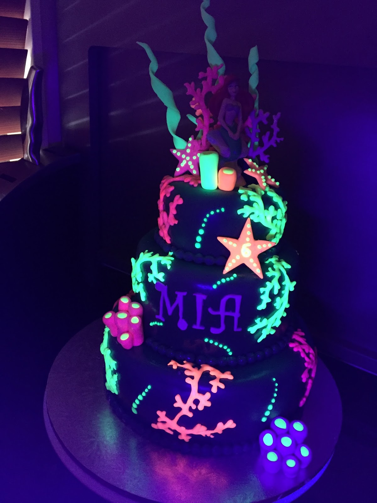 Glow in Dark Birthday Cake Ideas