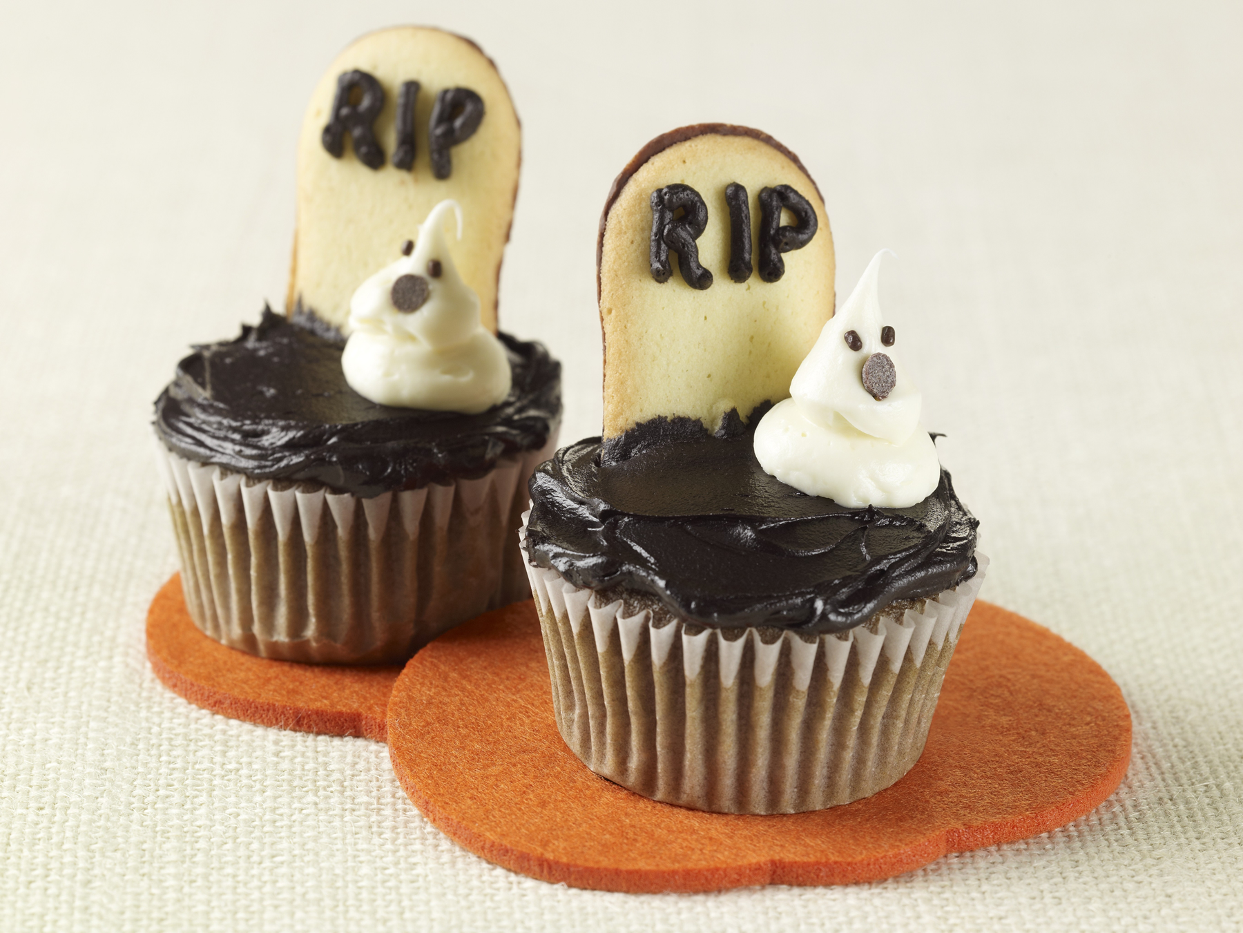 Graveyard Cupcakes Halloween