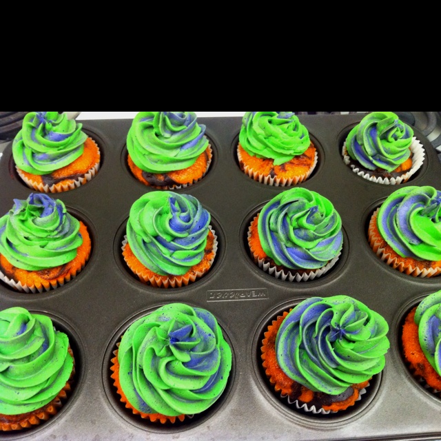 7 Photos of Purple And Green Halloween Cakes