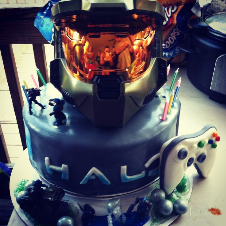 Halo Theme Birthday Cake