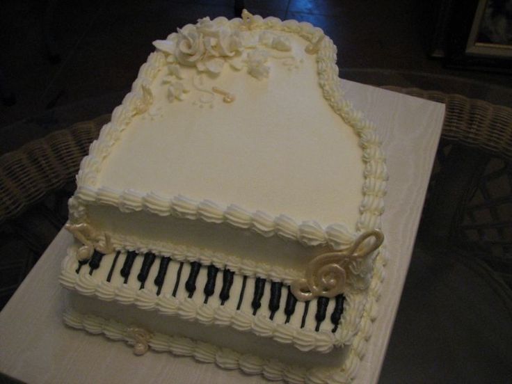 Happy Birthday Piano Cake