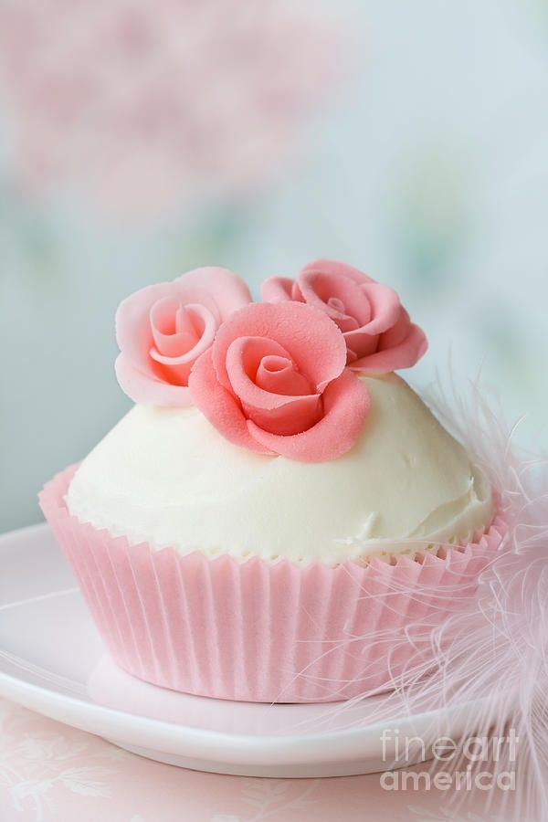 Happy Birthday Rose Cupcakes