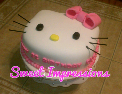 Hello Kitty 3D Cake