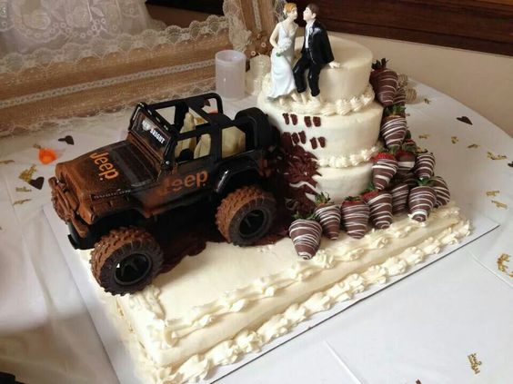 Jeep Wedding Cake