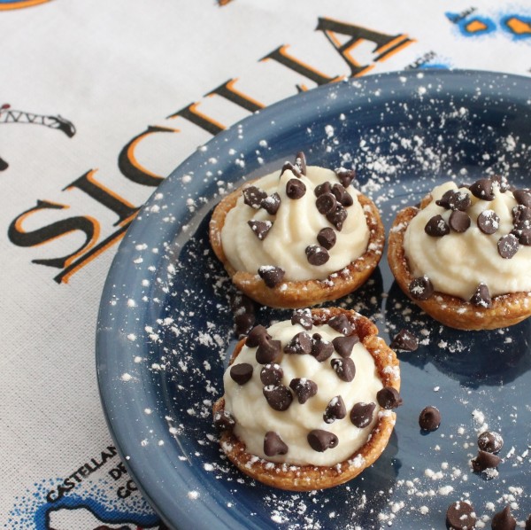 Mini Cannoli Cream Cups Recipe