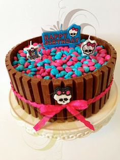 8 Photos of Easy Monster High Birthday Cakes