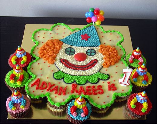 10 Photos of Pull Apart Circus Cakes