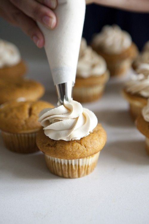 Pumpkin Cheesecake Cupcakes