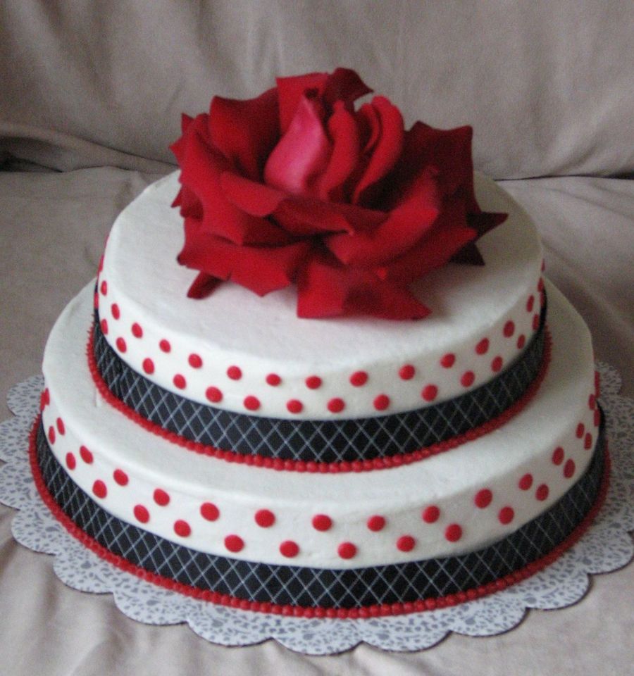 11 Photos of Red And Black Bridal Shower Cakes