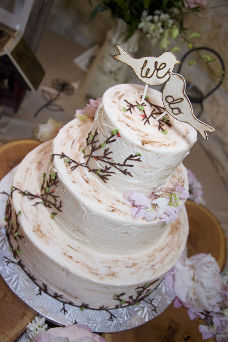 Rustic Style Wedding Cake