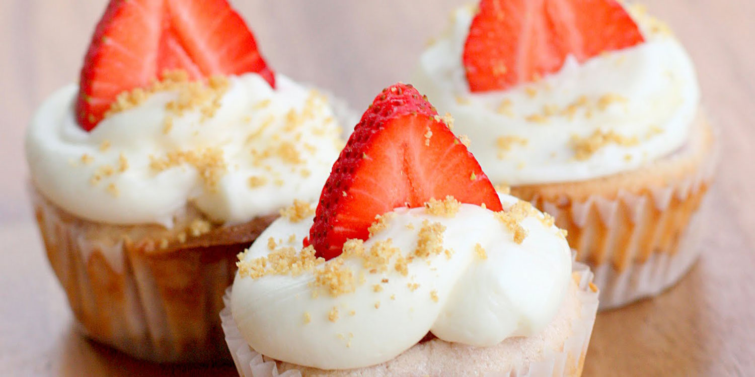 Strawberry Cheesecake Cupcakes