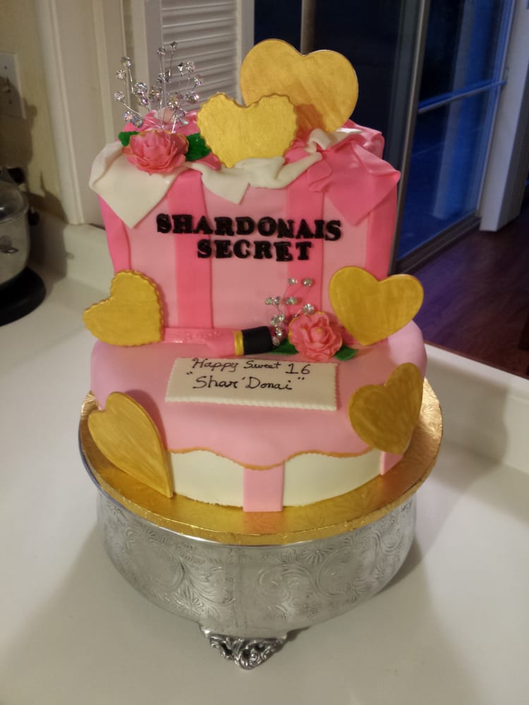 Victoria Secret Themed Cake