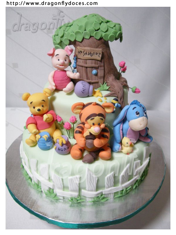 Baby Winnie the Pooh Cake