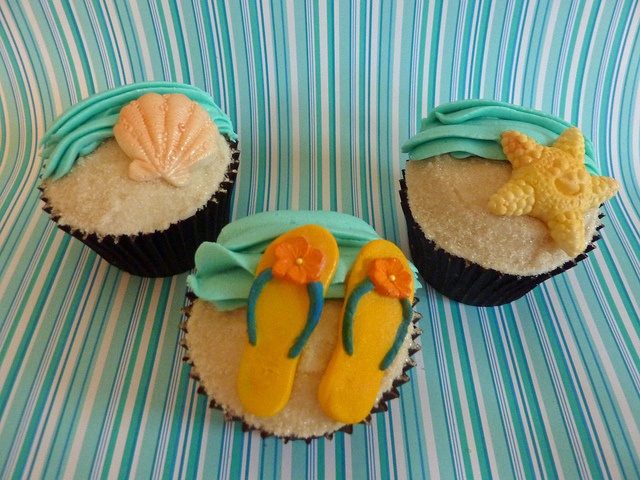 Beach Cupcakes