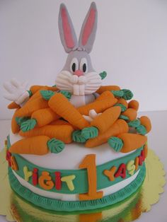 Bugs Bunny Cake