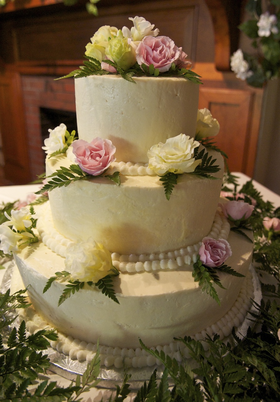 Buttercream Wedding Cake with Fresh Flowers