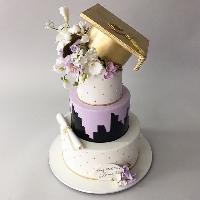 Cool Graduation Cake