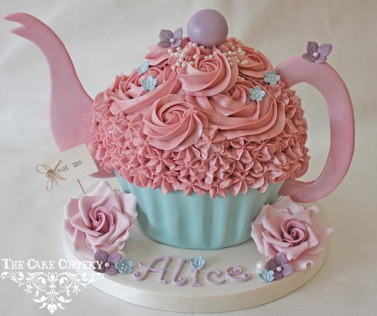 Cupcake Teapot Cake