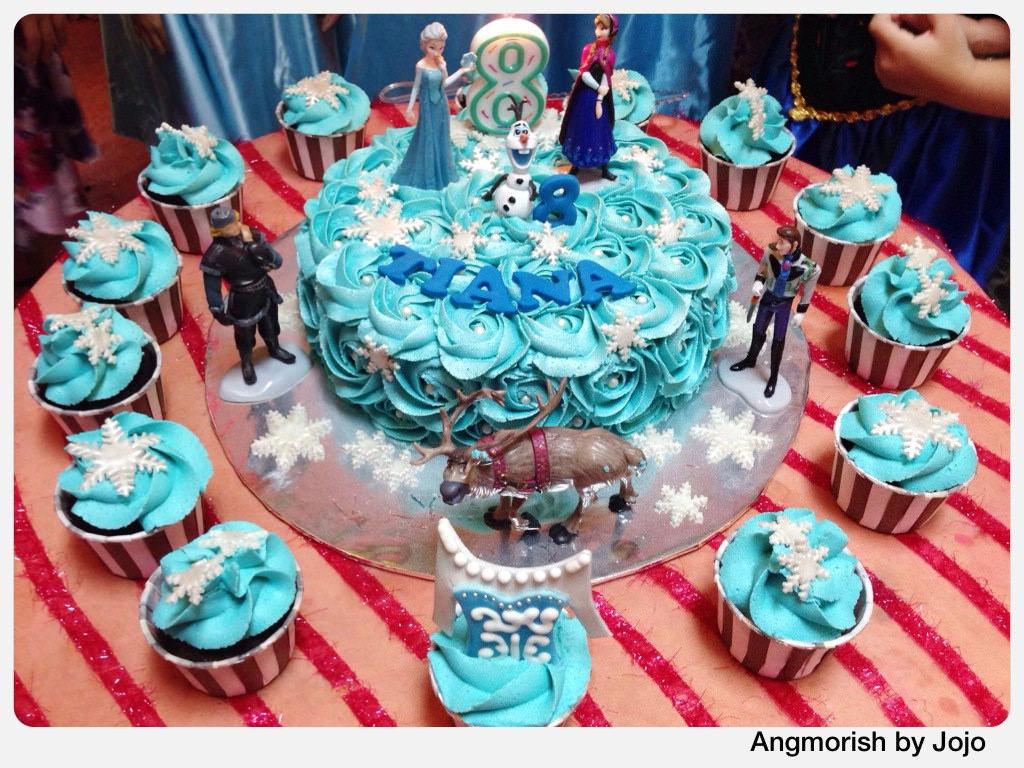 Disney Frozen Birthday Cake