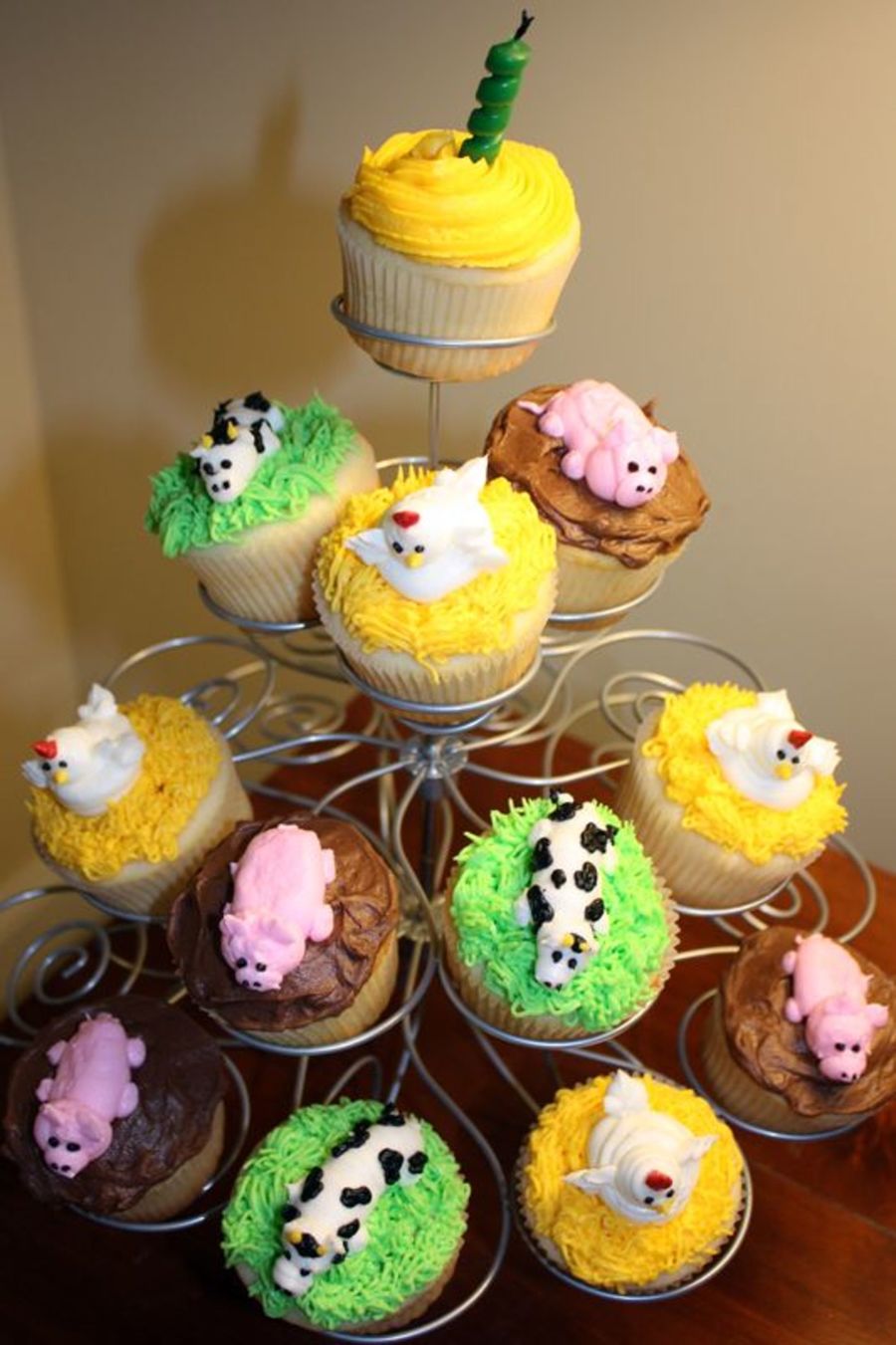 Farm Animal Birthday Cupcakes