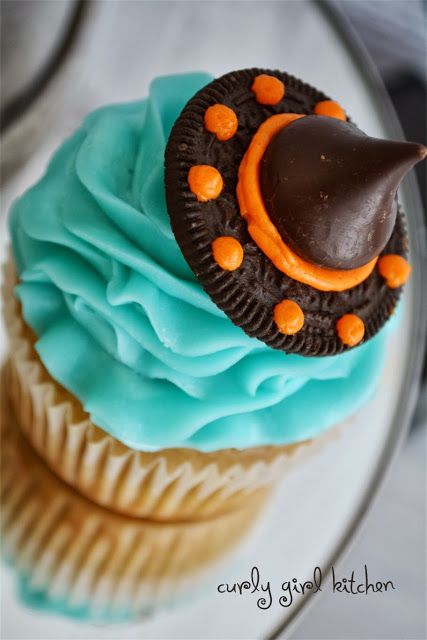 11 Photos of Oreo Halloween Cupcakes Witches Hat