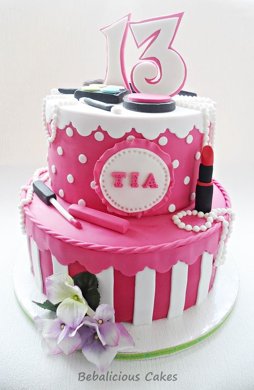 Makeup Birthday Cake