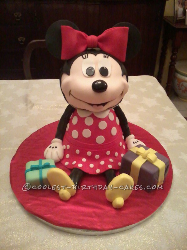 Minnie Mouse 3D Cake