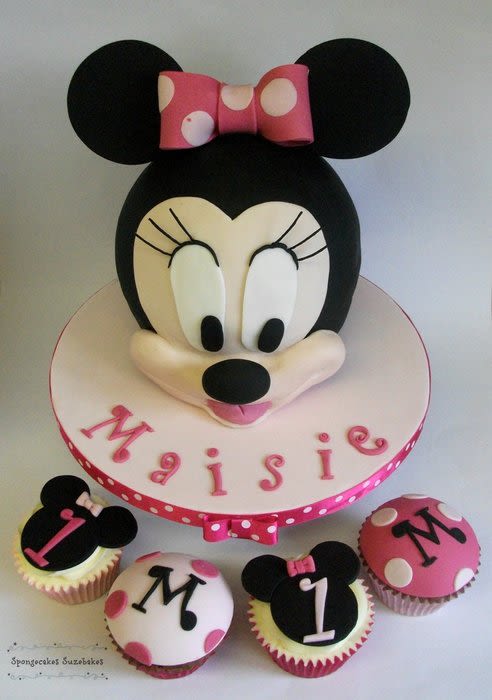 Minnie Mouse Cupcake Cake