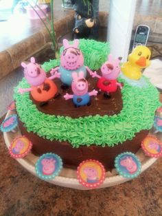 Peppa Pig Muddy Puddles Birthday Cake