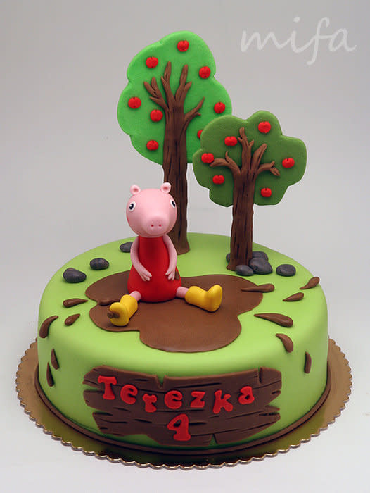 Peppa Pig Muddy Puddles Cake