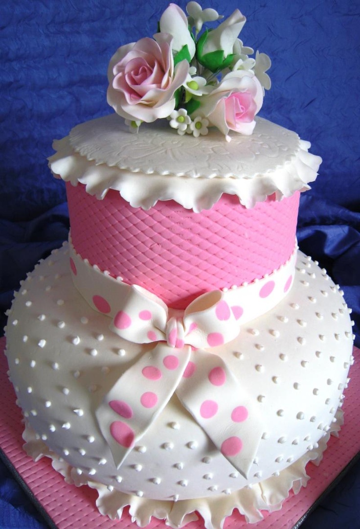 Pretty Pink and White Cake