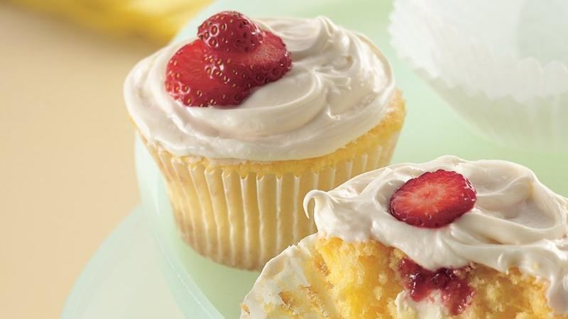 Strawberry Cream Cheese Cupcakes