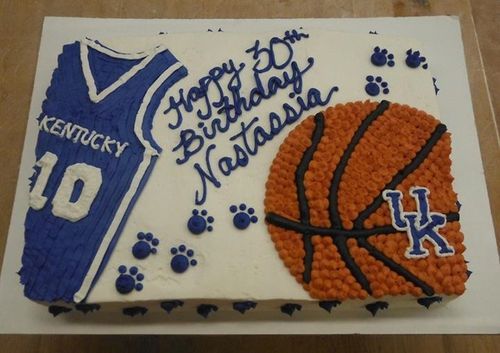 UK Basketball Cake