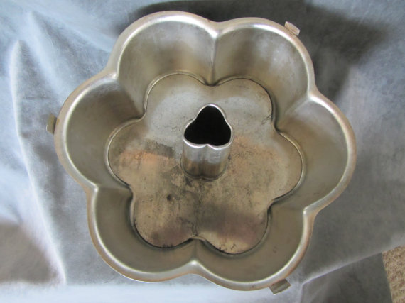 Angel Food Flower Shaped Cake Pan