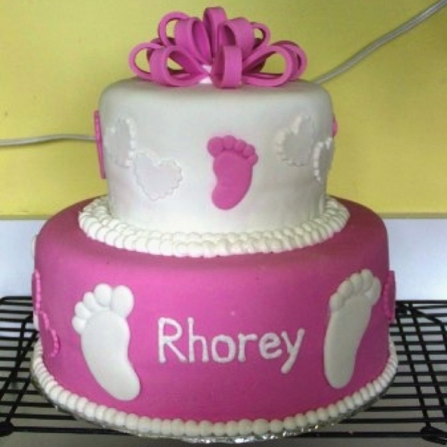 Baby Shower Cake with Footprint