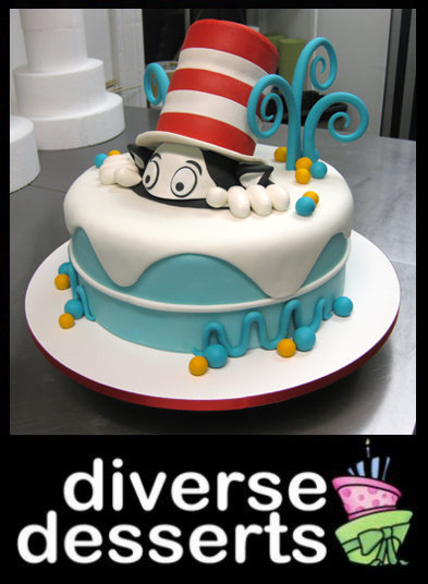 Cat in the Hat Cupcakes | Flickr - Photo Sharing