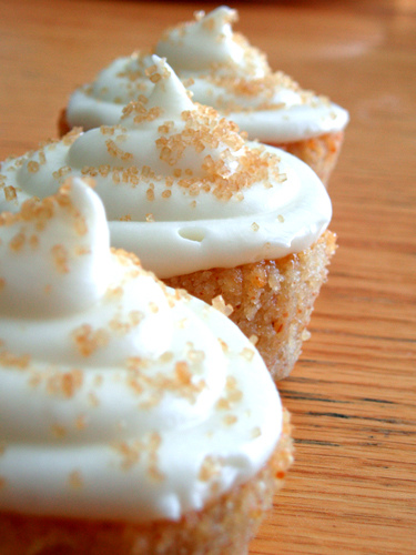 Cupcakes with Cream Cheese Filling