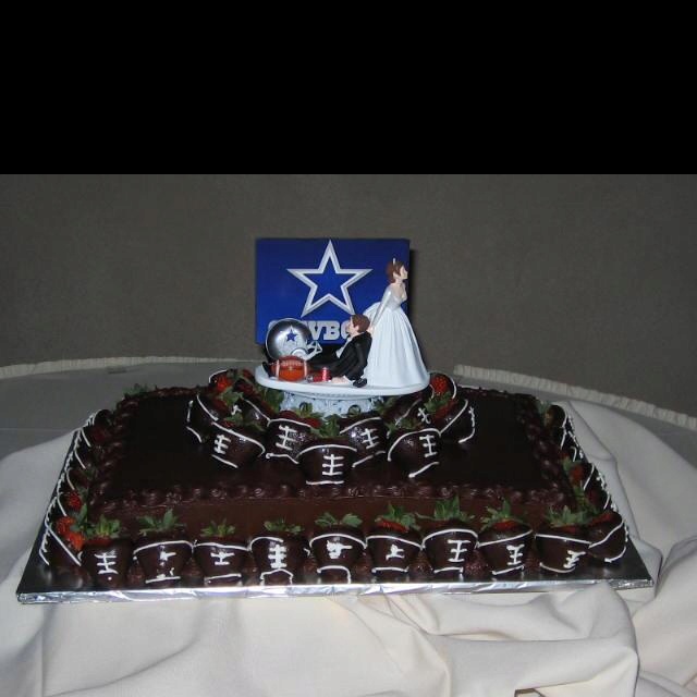 10 Dallas Cowboys Wedding Cakes Photo - Dallas Cowboys Wedding Cake ...
