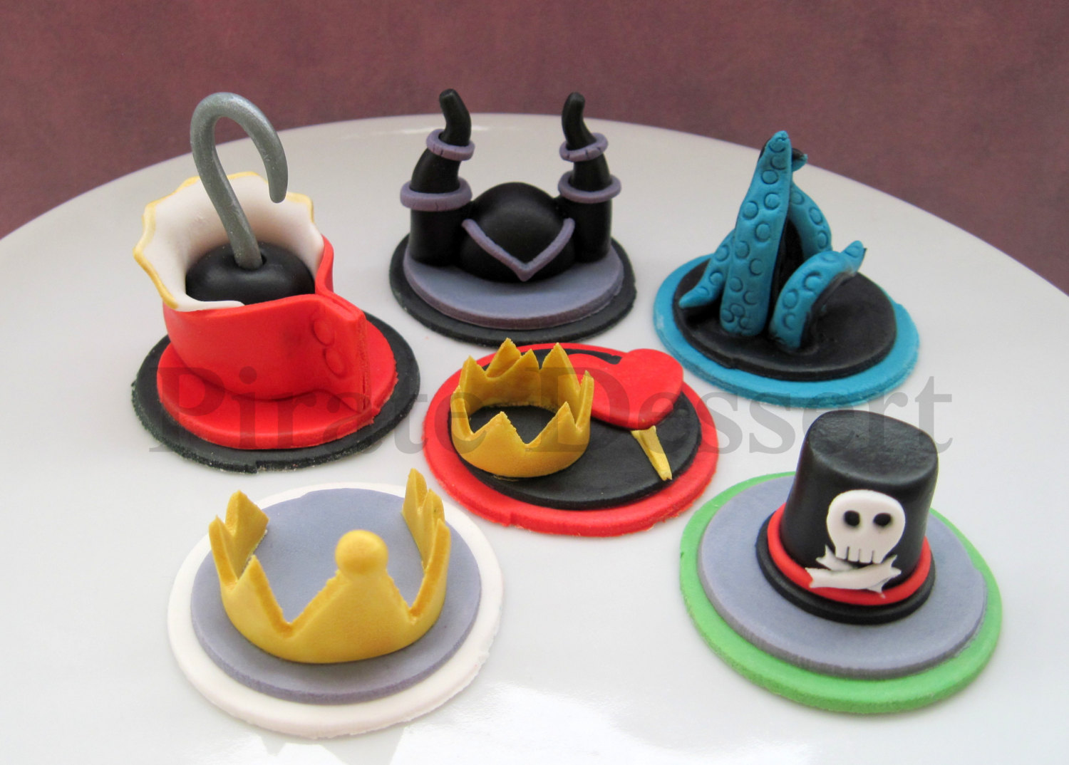 10 Photos of Disney Villains Cupcakes