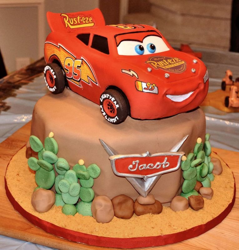 Lightning McQueen Cake Ideas