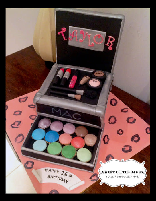 Make Up Cake