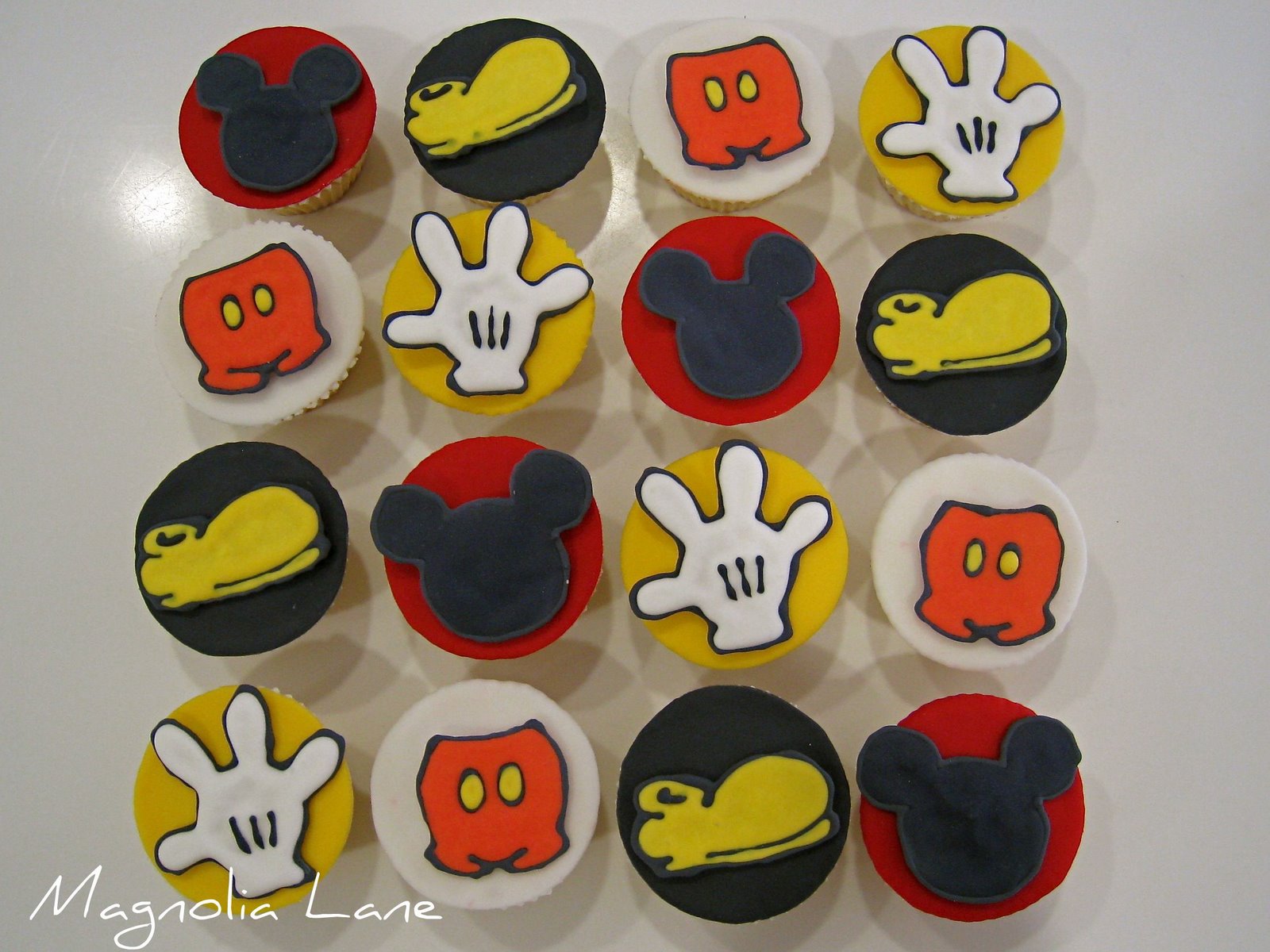 Mickey Mouse Cupcakes