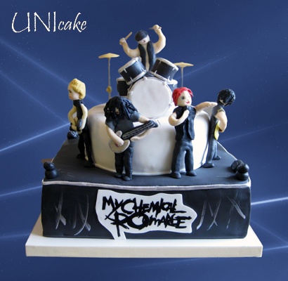 10 Photos of Rock Band Birthday Cakes