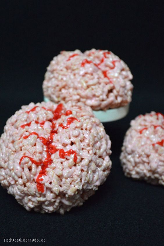 5 Photos of 3D Halloween Rice Krispie Cakes