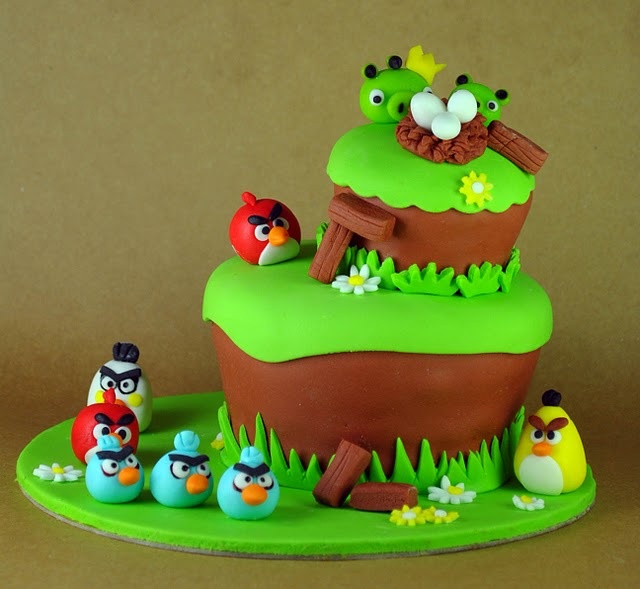 Angry Birds Cake