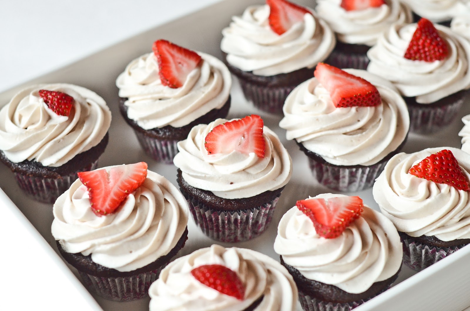 Chocolate Strawberry Cupcakes with Cream Cheese Frosting