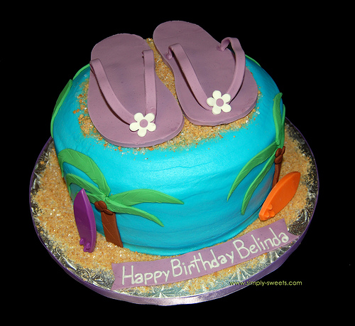 10 Photos of Hawaiian Flip Flops Themed Cakes