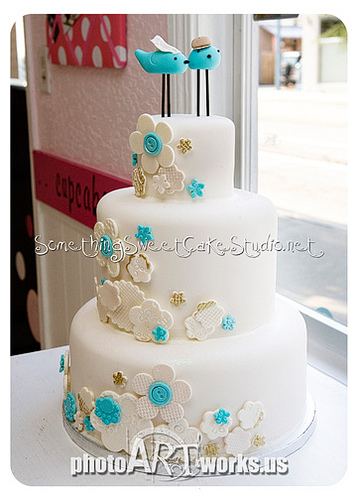 Love Bird Wedding Cake