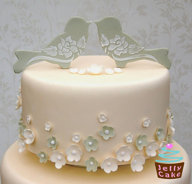 Love Bird Wedding Cake